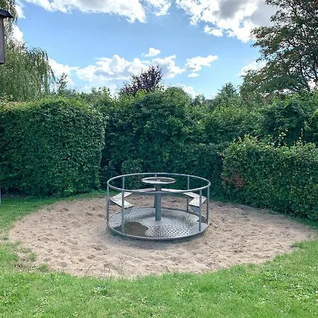 Wellness & Komfortferienwohnung Strandliebe Mit Sauna, Terrasse, Garten & Balkon, Bei Laboe *