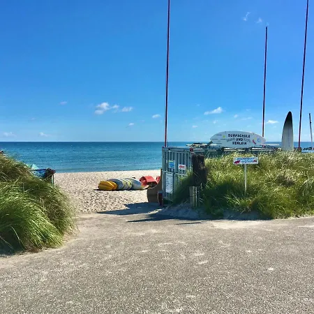 Wellness & Komfortferienwohnung Strandliebe Mit Sauna, Terrasse, Garten & Balkon, Bei Laboe *