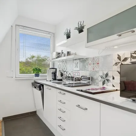Wellness & Komfortferienwohnung Strandliebe Mit Sauna, Terrasse, Garten & Balkon, Bei Laboe Lägenhet *